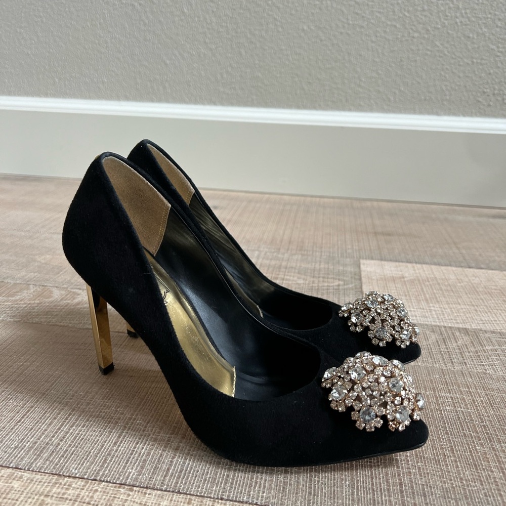 Ted Baker London Black Pumps Stilettos 37 Rhinestone Embellished Heels